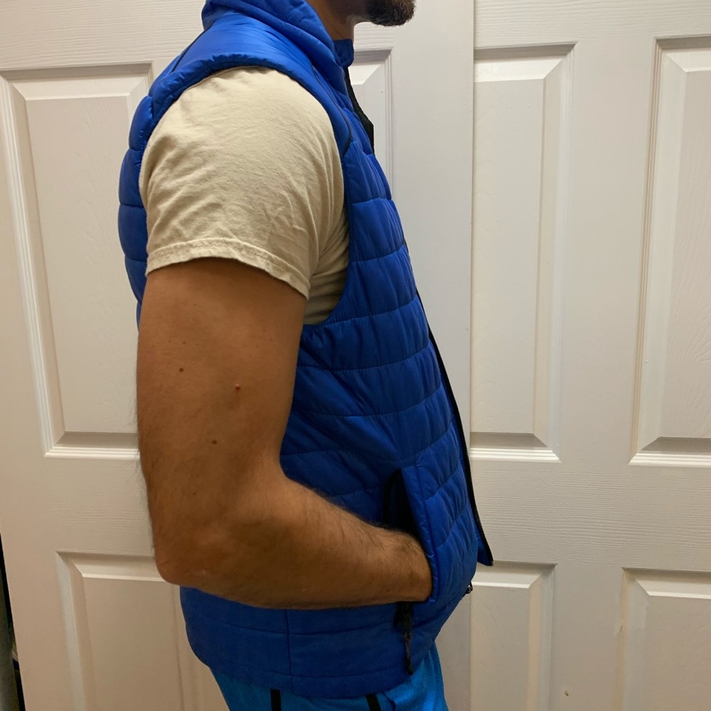 Banana Republic down vest in blue